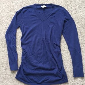 Lightweight maternity sweater